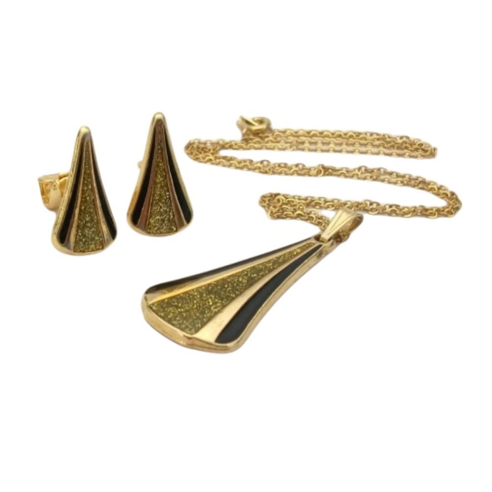 Vintage Van Doran Gold-tone Necklace and Clip-on Earrings Set